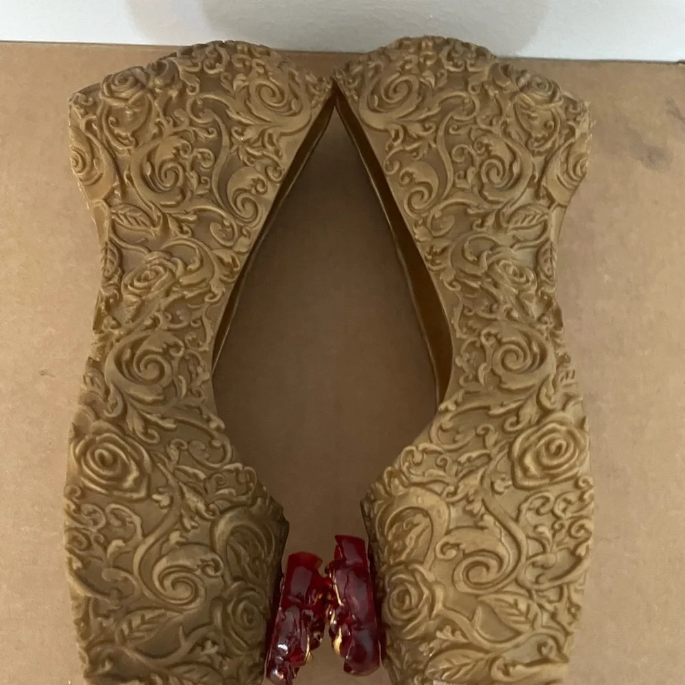 Disney Store Gold Red Rose Belle Costume Wedge Heels Kids 2/3 size - Picture 6 of 7